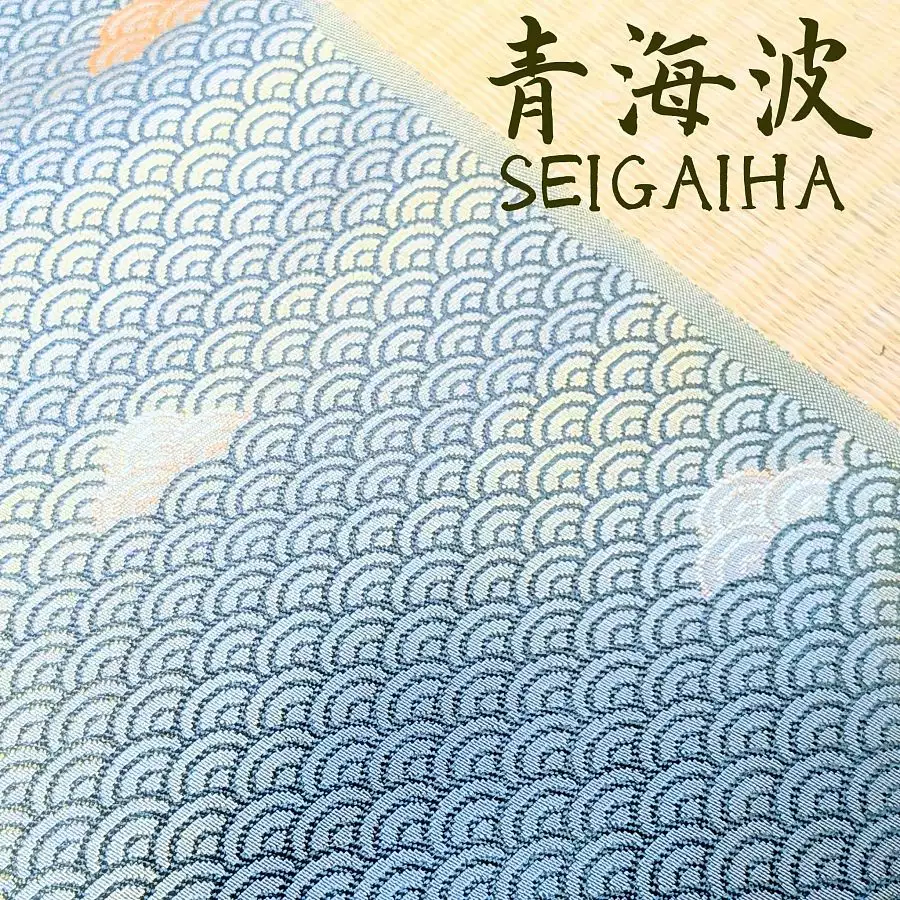 金襴藝術掛畫/青海波紋(150*150*8)